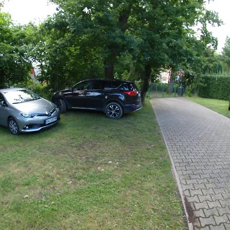 Harry Проживание в семье Реваль