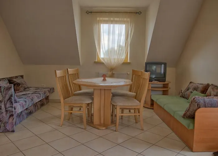 Harry Kwatera prywatna Rewal